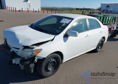 2012 Toyota Corolla Le z USA, uszkodzony, nr VIN 2T1BU4EE3CC897656